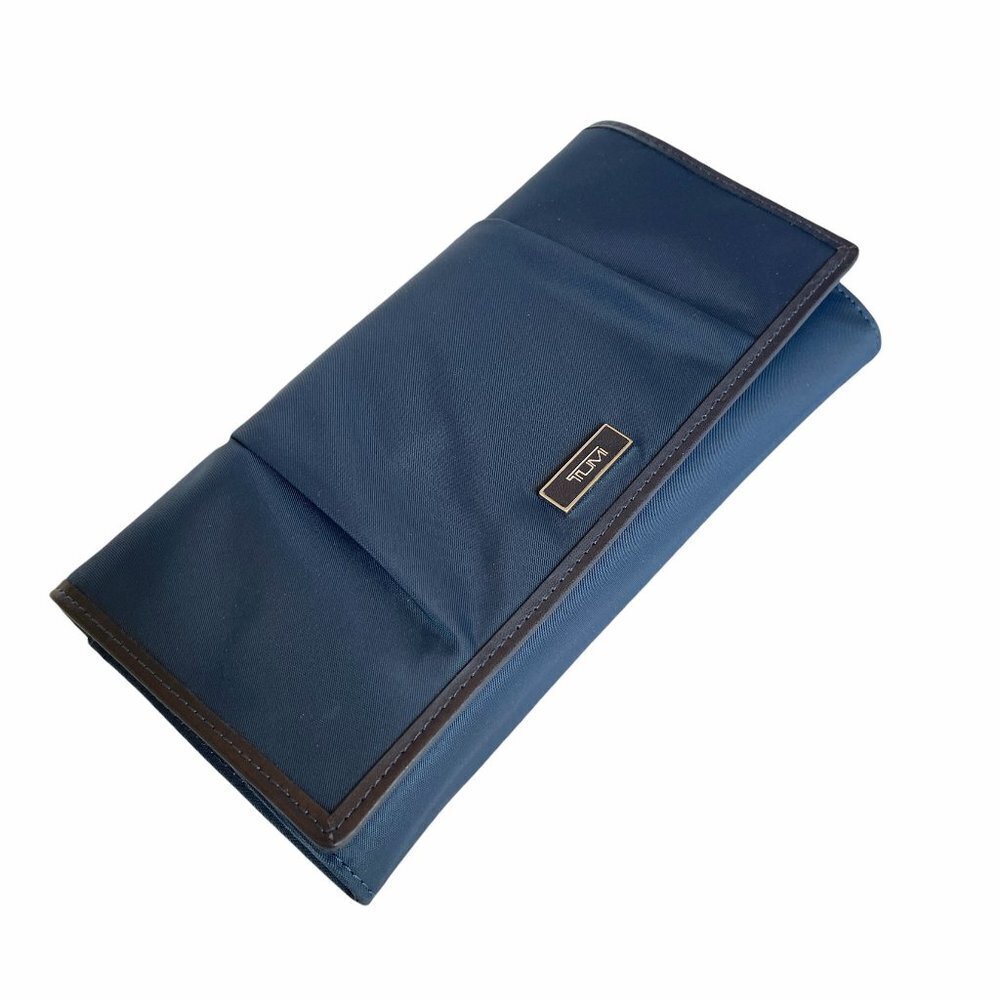 Tumi Zoe Navy‎ Blue Nylon Convertible Phone Crossbody Bag/Clutch in box
